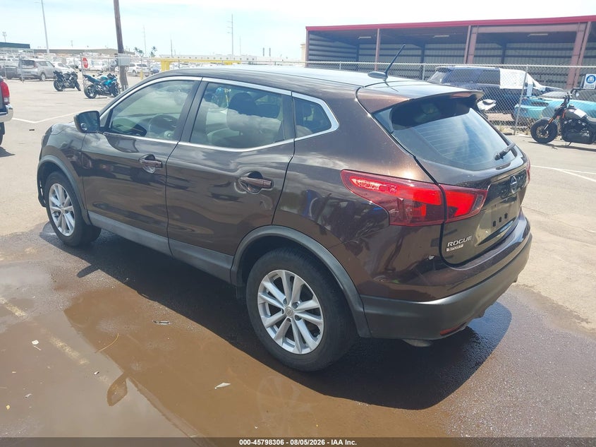 Vin: jn1bj1cp5hw006988, lot: 46297137, nissan rogue sport s 20173
