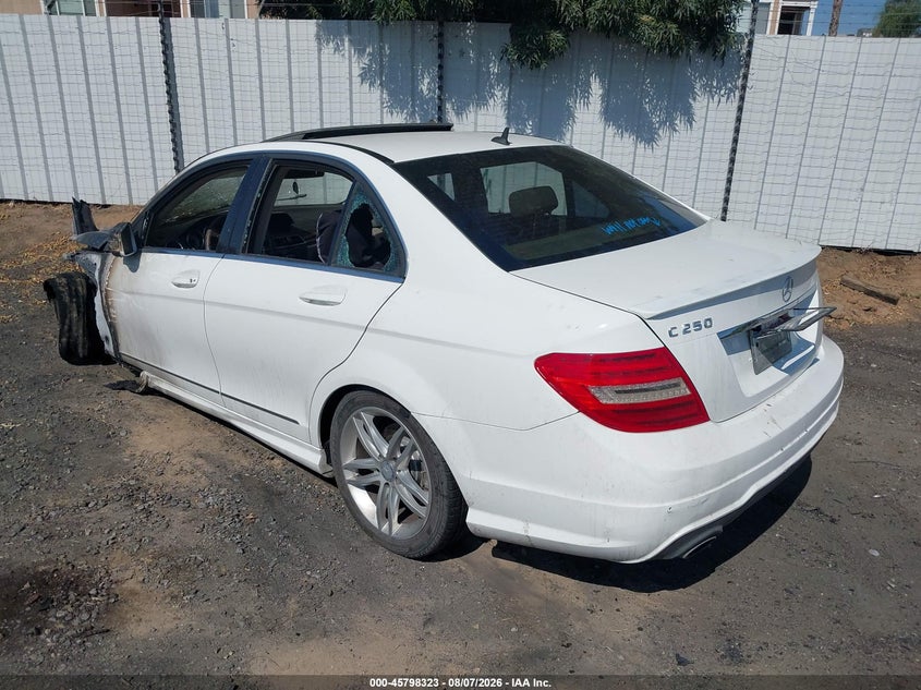 Vin: wddgf4hb1eg210962, lot: 46297155, mercedes-benz c 250 sport 20143