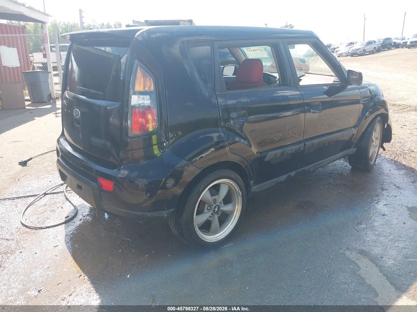 2010 KIA SOUL auction photo 4