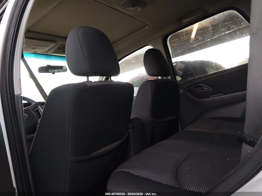 2005 MAZDA TRIBUTE auction photo 8