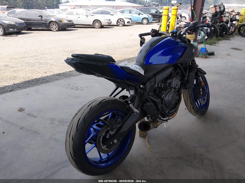 2025 YAMAHA MTN690 auction photo 4