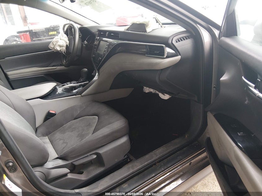 2018 TOYOTA CAMRY HYBRID auction photo 5