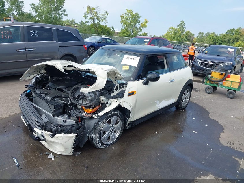 2016 MINI Hard top, Front End, IAAI, VIN WMWXP5C53G3B77035 — photo 2
