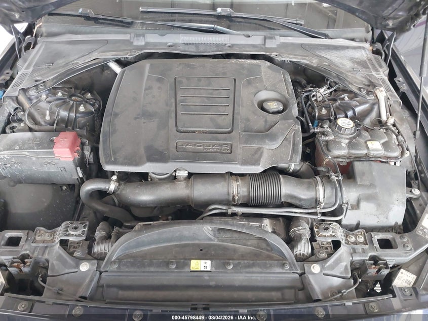 JAGUAR XE - zdjecie 10