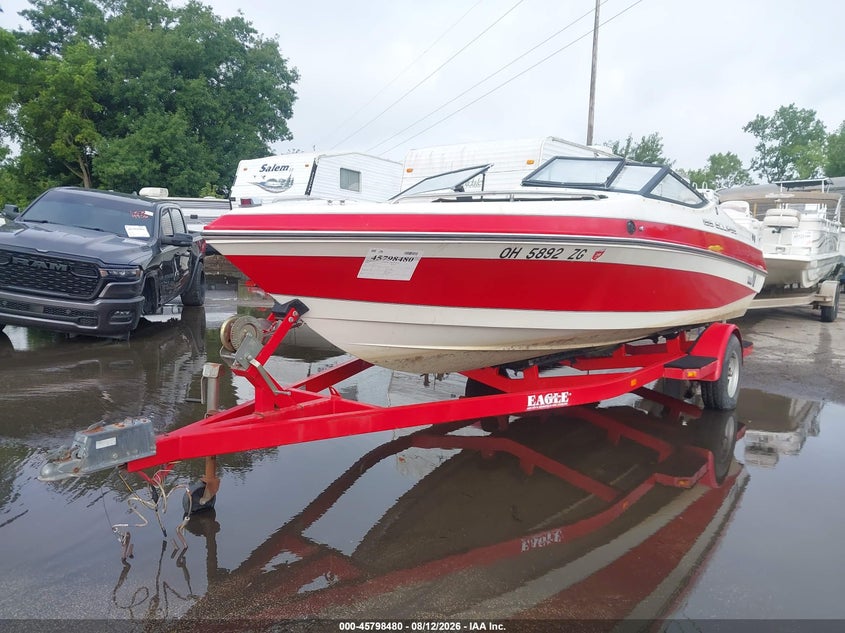 1990 WELLCRAFT 18' auction photo 2
