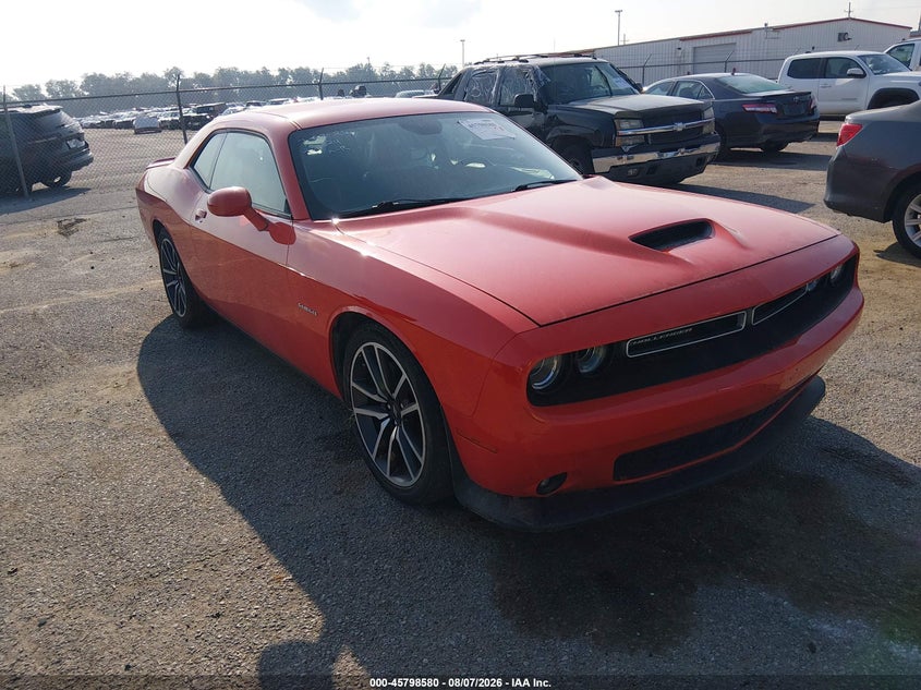 DODGE CHALLENGER - zdjęcie 1