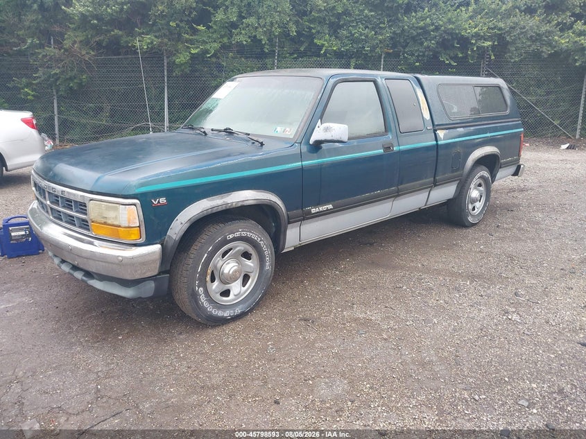 1994 Dodge Dakota, Normal Wear & Tear, IAAI, VIN 1B7GL23X7RS692804 — photo 2