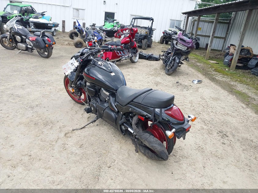2019 SUZUKI VZ1500 auction photo 3