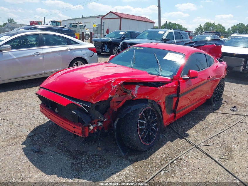 FORD MUSTANG - zdjęcie 2