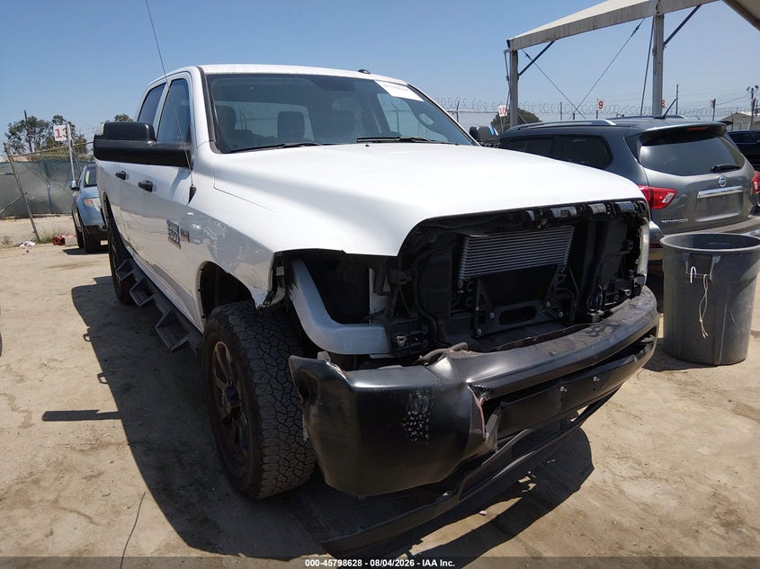 Vin: 3c6tr5ct2jg315621, lot: 46297459, ram 2500 tradesman  4x4 6'4 box 2018 img_1