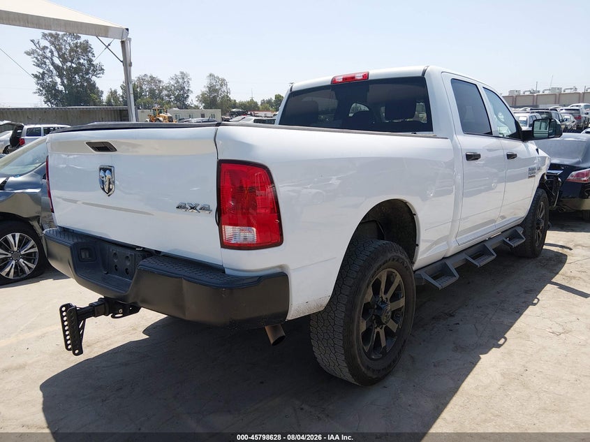 Vin: 3c6tr5ct2jg315621, lot: 46297459, ram 2500 tradesman  4x4 6'4 box 20184