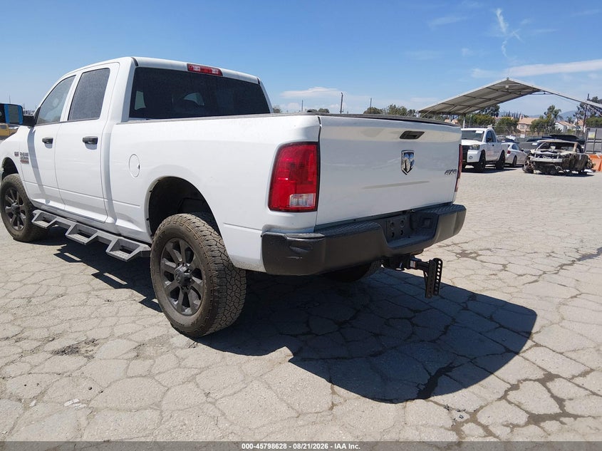 Vin: 3c6tr5ct2jg315621, lot: 46297459, ram 2500 tradesman  4x4 6'4 box 20183