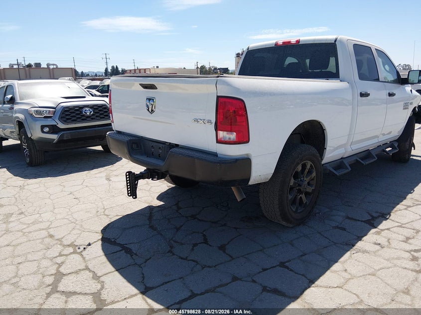 Vin: 3c6tr5ct2jg315621, lot: 46297459, ram 2500 tradesman  4x4 6'4 box 20184