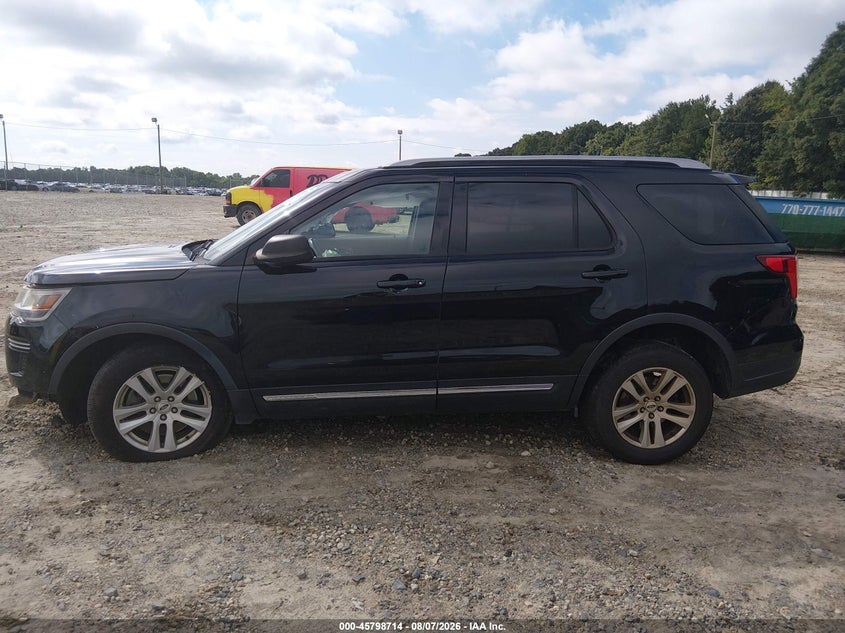 2019 FORD EXPLORER XLT · Photo 15