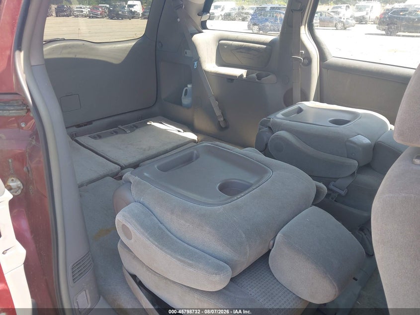 2006 TOYOTA SIENNA auction photo 8