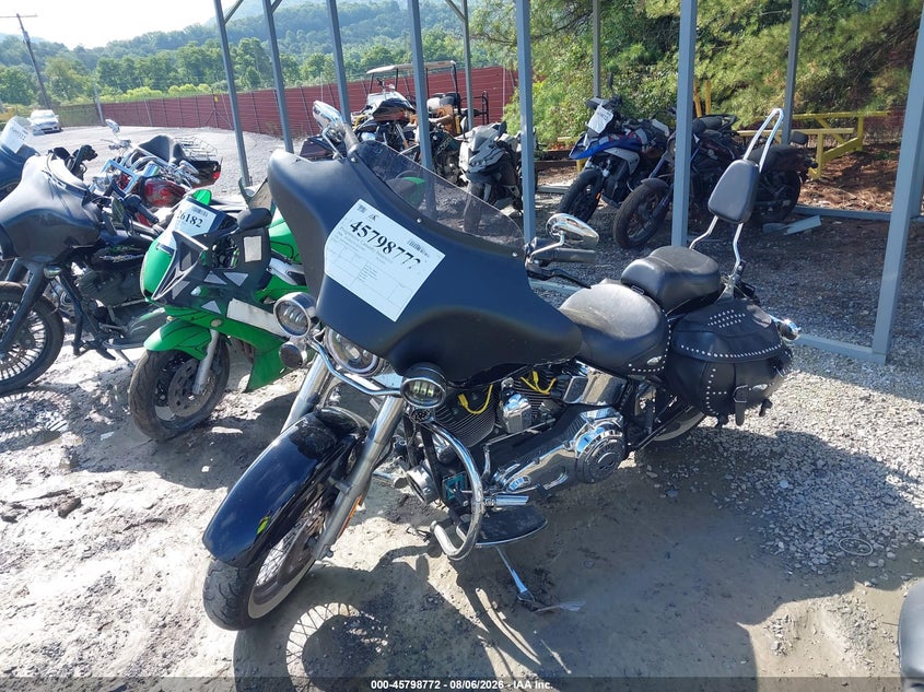 HARLEY-DAVIDSON FLSTCI 2006