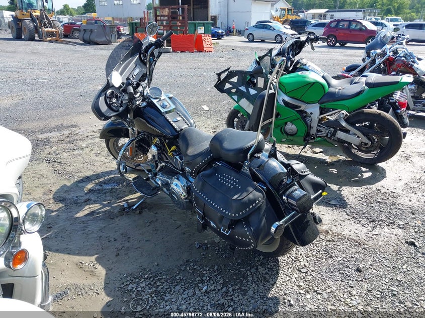 HARLEY-DAVIDSON FLSTCI 2006