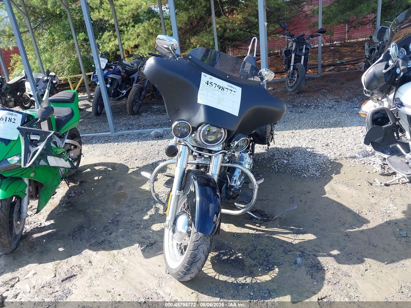 HARLEY-DAVIDSON FLSTCI 2006