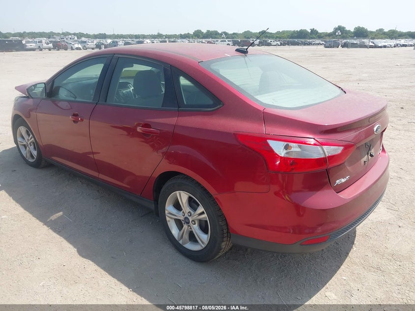 Vin: 1fadp3f27dl326931, lot: 46297648, ford focus se 20133