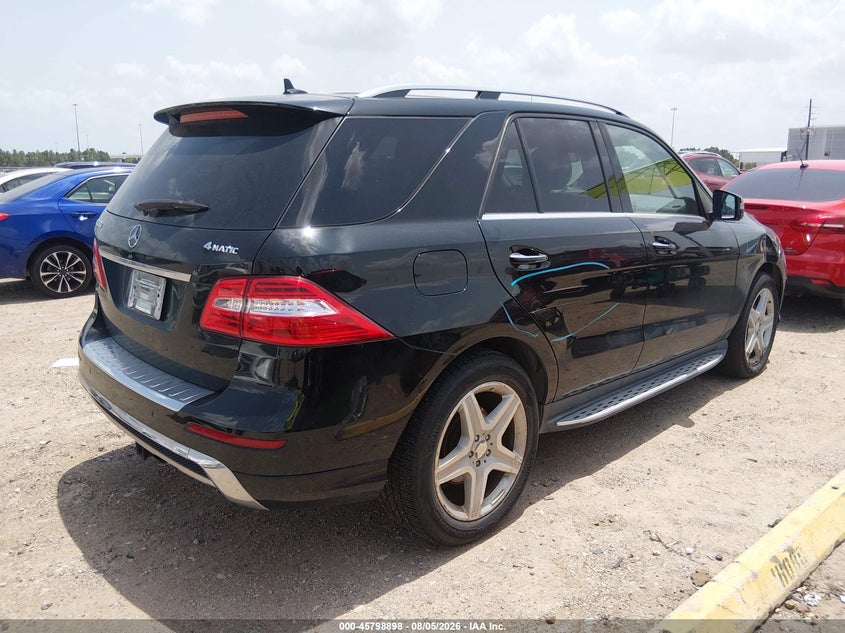 Vin: 4jgda7db3ea379303, lot: 46297728, mercedes-benz ml 550 4matic 20144