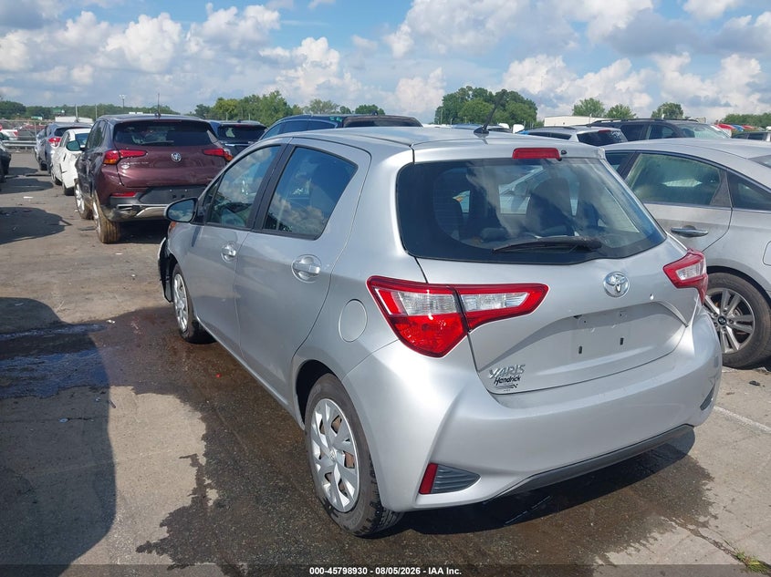 Vin: vnkktud31ja090287, lot: 46297761, toyota yaris l 20183