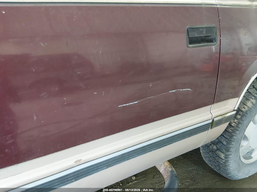 GMC SUBURBAN 1993 VIN 1GKFK16KXPJ727612