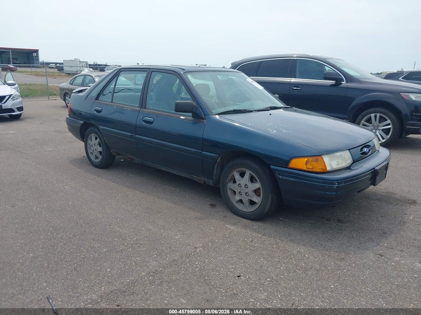 1996 FORD ESCORT auction photo 1