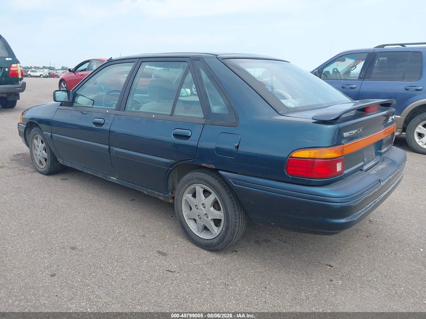 1996 FORD ESCORT auction photo 3
