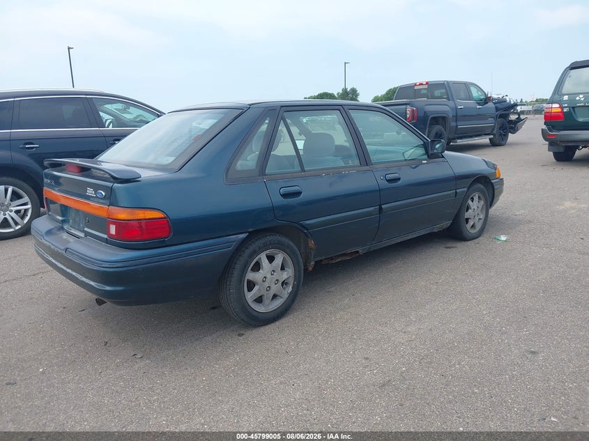 1996 FORD ESCORT auction photo 4