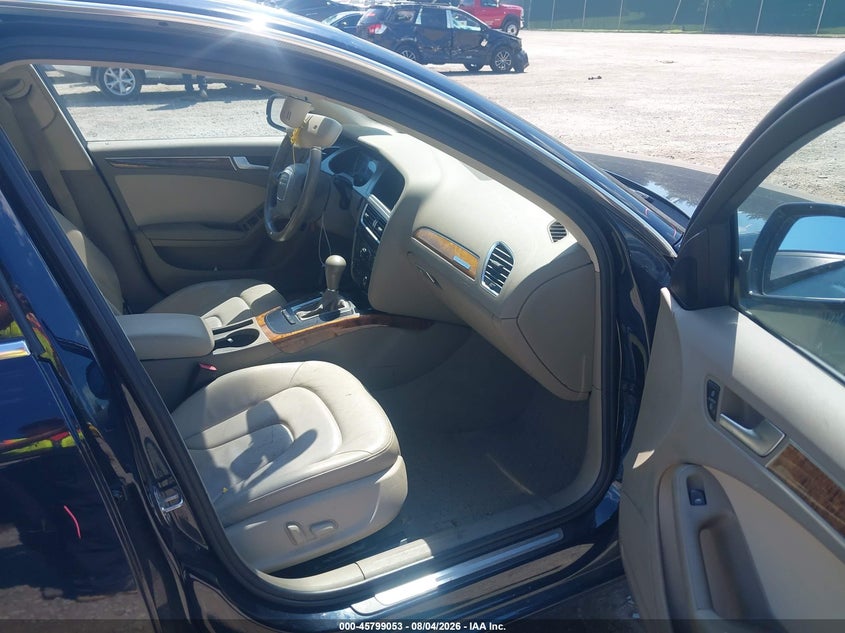 2011 AUDI A4 2.0T PREMIUM · Фото 5