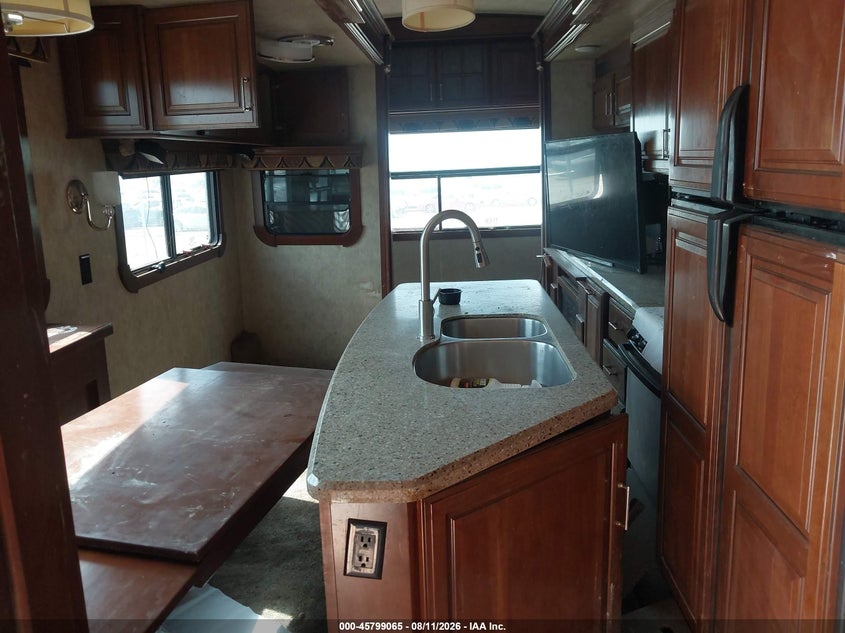 2014 KEYSTONE RV 378 RL auction photo 8