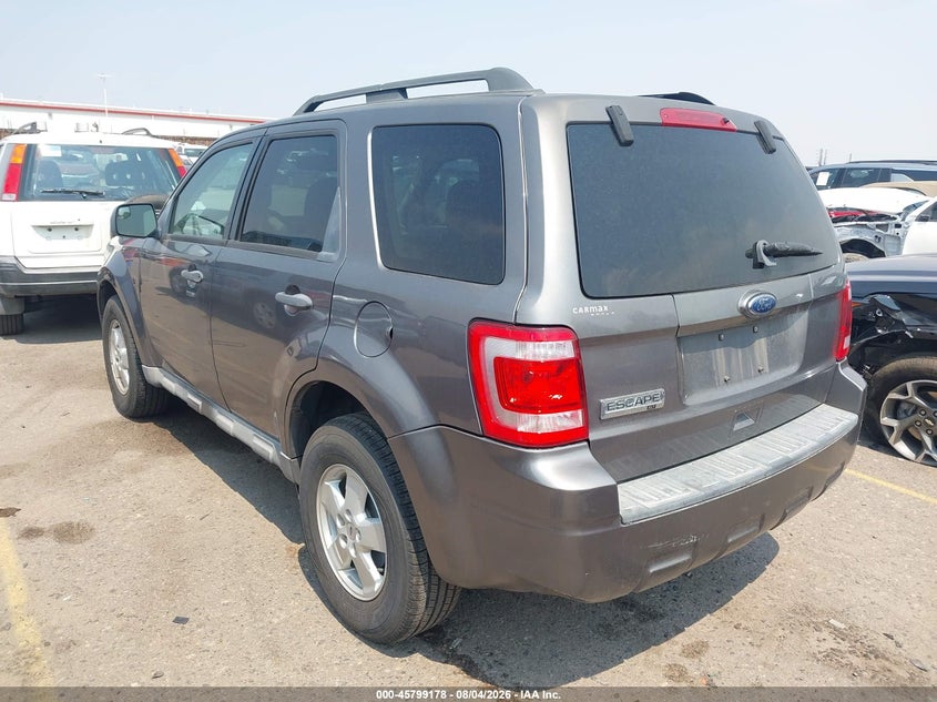 Vin: 1fmcu9d79akc89488, lot: 46298009, ford escape xlt 20103