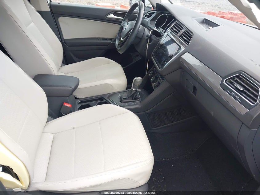 2018 VOLKSWAGEN TIGUAN auction photo 5
