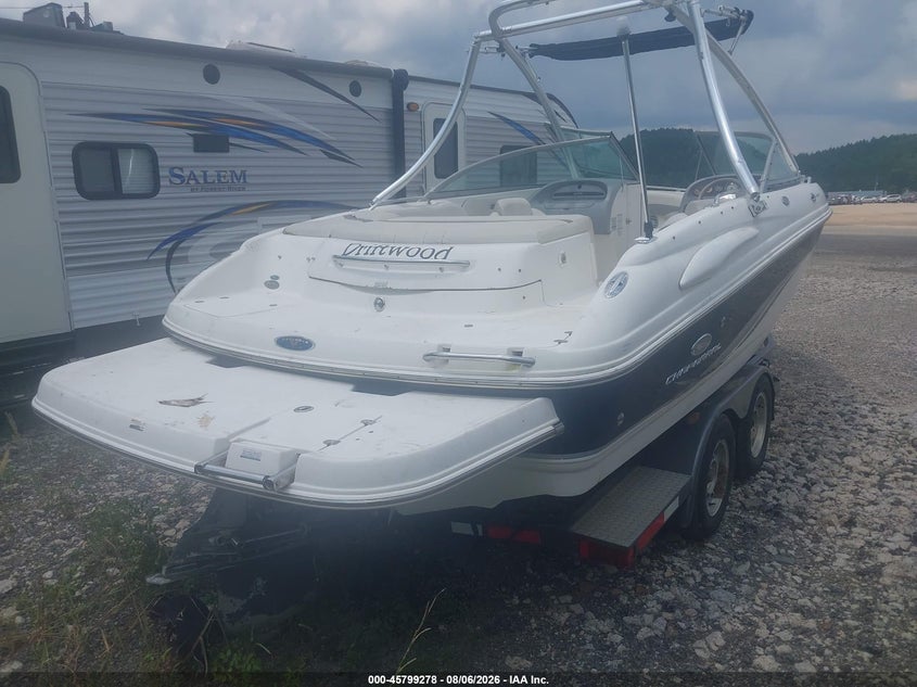 2006 CHAPARRAL SKIBOAT auction photo 4