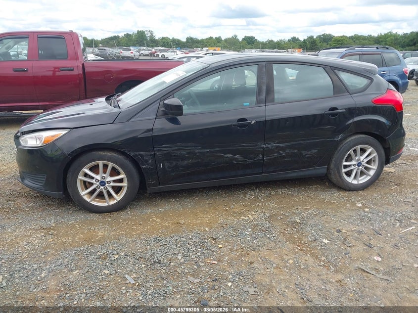 Vin: 1fadp3k25jl227574, lot: 46298136, ford focus se 20182