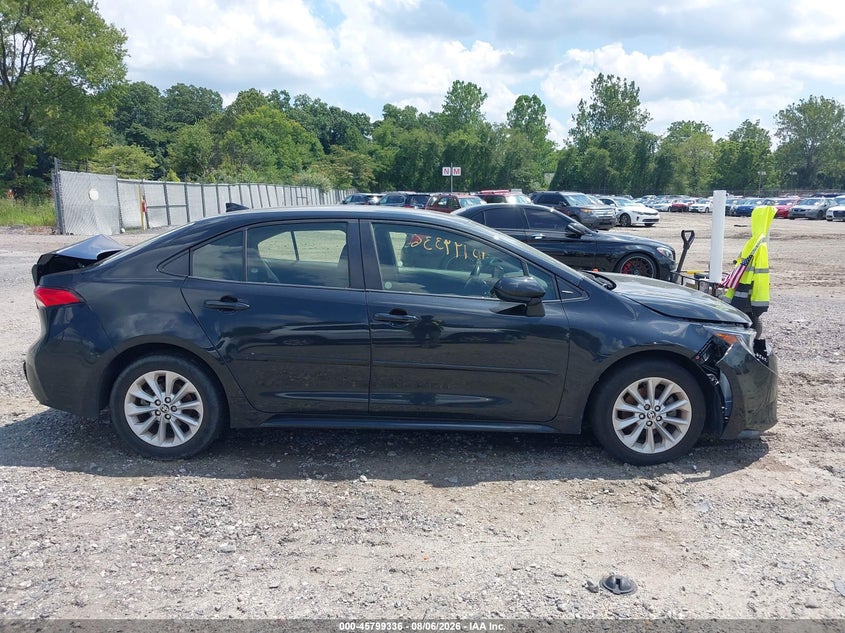 TOYOTA COROLLA - zdjęcie 13