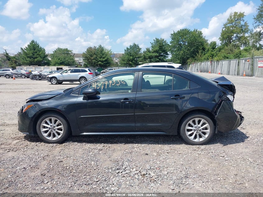 TOYOTA COROLLA - zdjęcie 14
