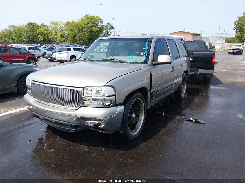2000 GMC Yukon, Normal Wear & Tear, IAAI, VIN 1GKEK13T7YJ112557 — photo 2