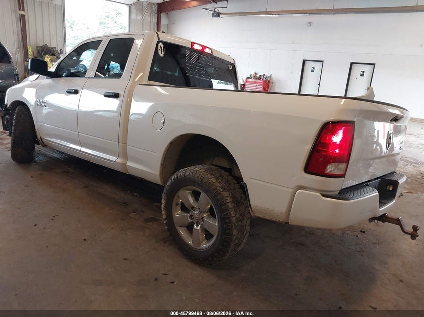 Vin: 1c6rr7fg7js320536, lot: 46298299, ram 1500 express  4x4 6'4 box 20183
