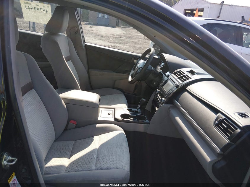 2014 TOYOTA CAMRY auction photo 5