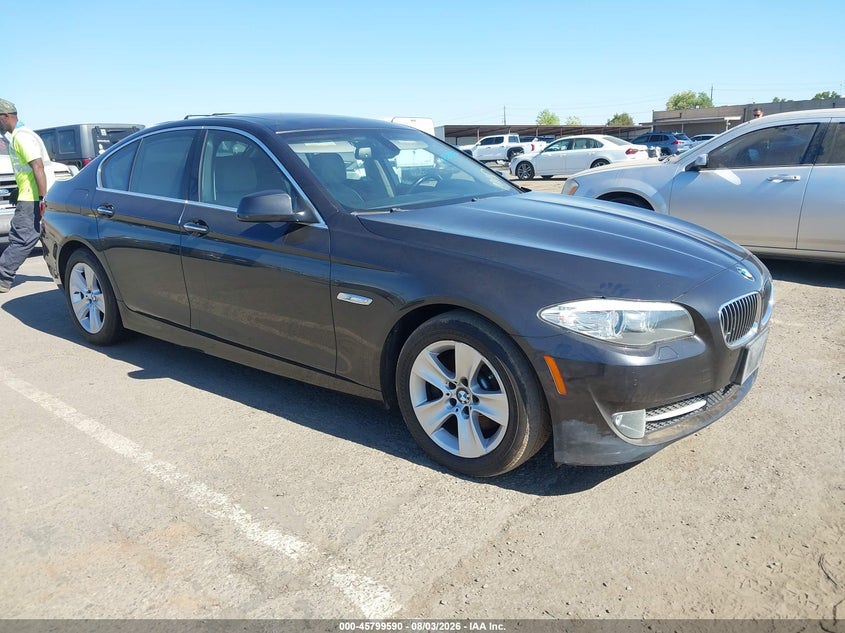 2011 BMW 528I