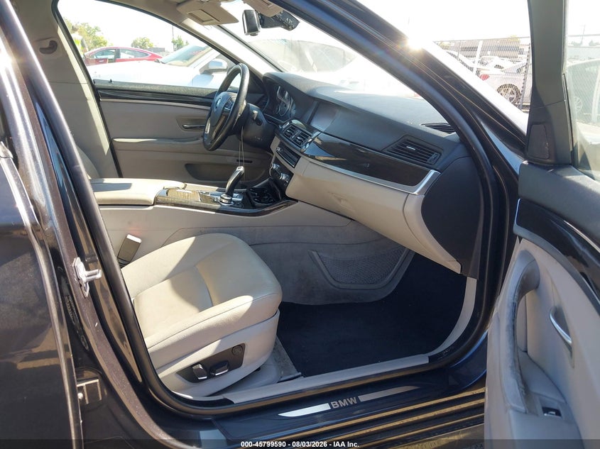 2011 BMW 528I auction photo 5