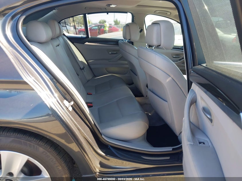 2011 BMW 528I auction photo 8