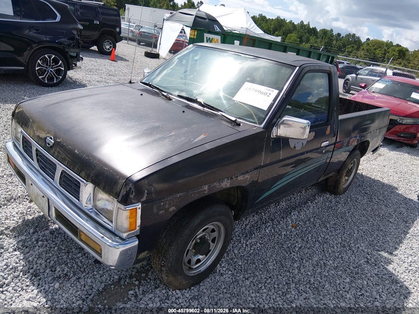 1995 NISSAN TRUCK auction photo 2