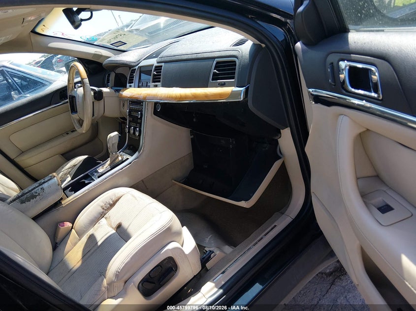 2010 LINCOLN MKS auction photo 5