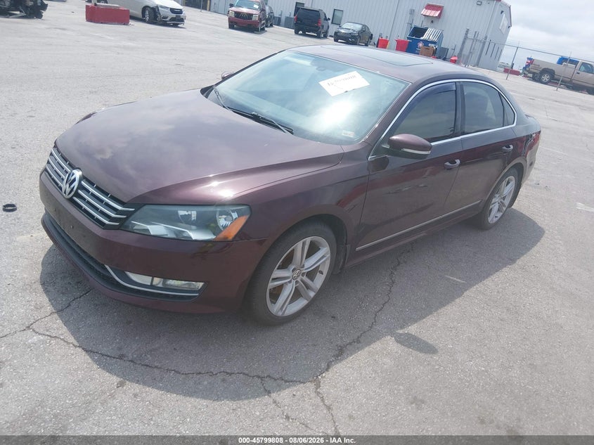 2013 VOLKSWAGEN PASSAT auction photo 2
