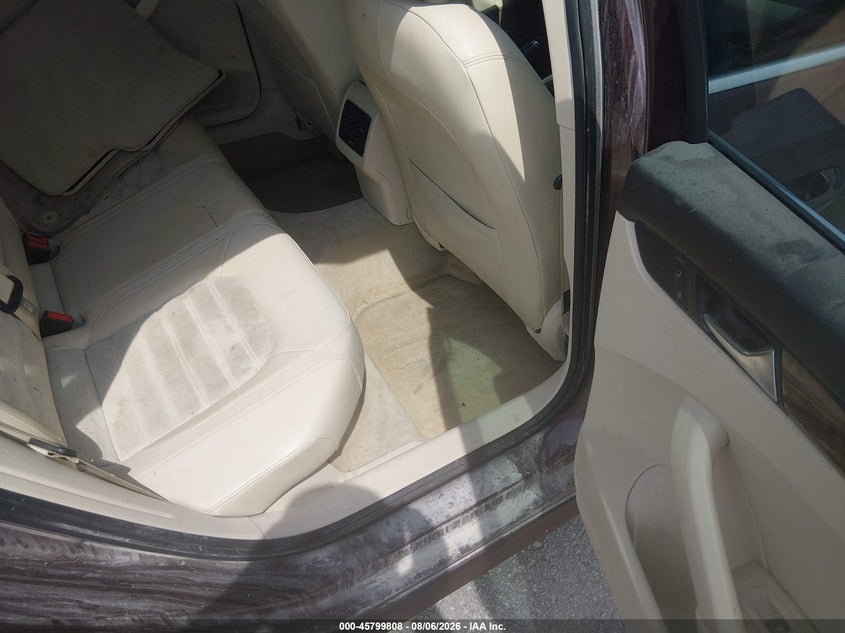2013 VOLKSWAGEN PASSAT auction photo 8