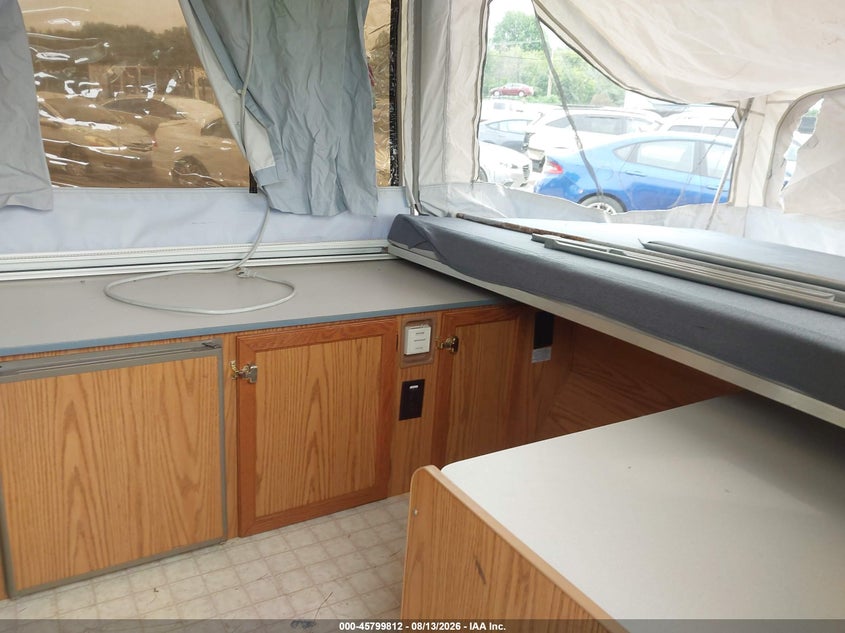 1999 STARCRAFT POP UP TRAILER auction photo 8