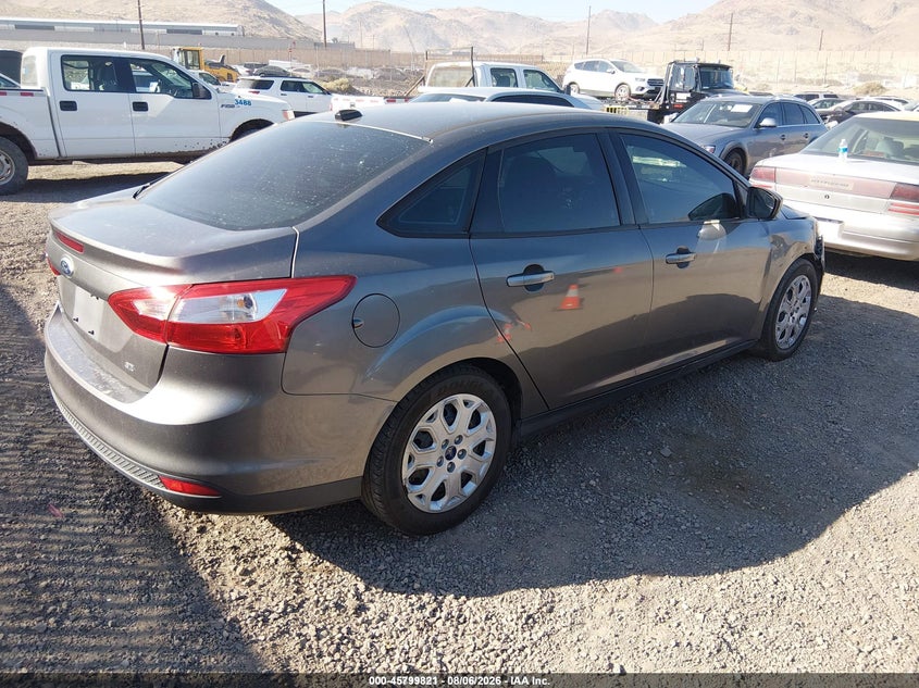 Vin: 1fahp3f27cl456935, lot: 46298652, ford focus se 20124
