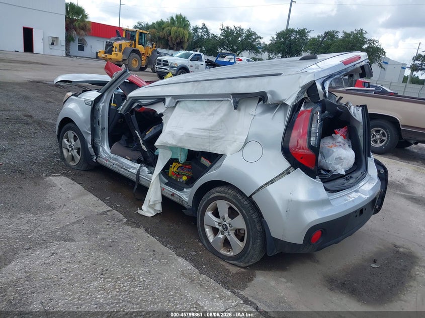 Vin: kndjn2a28h7496766, lot: 46298692, kia soul 20173